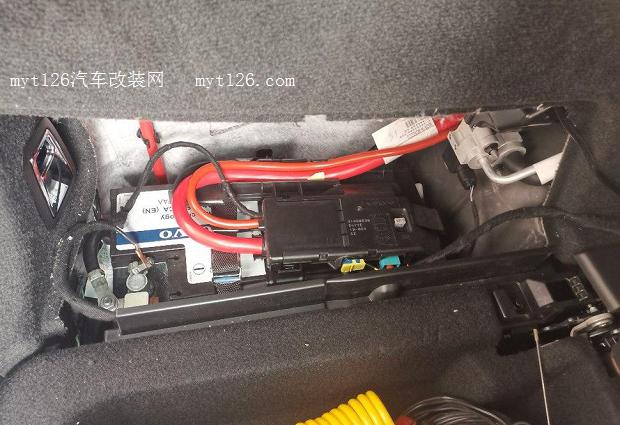自己動手沃爾沃XC90安裝車載電臺  myt126汽車改裝網(wǎng)