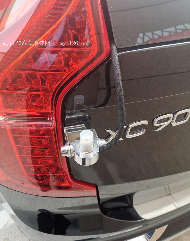 自己動手沃爾沃XC90安裝車載電臺  myt126汽車改裝網(wǎng)