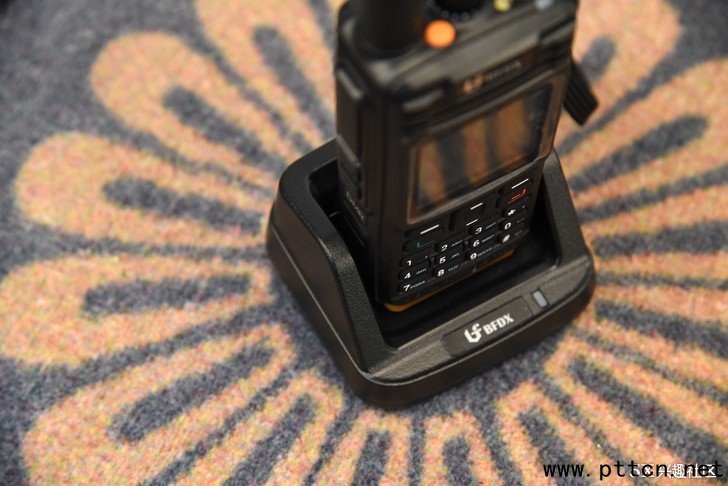 北峰DMR BF-TD511數(shù)字對講機(jī)