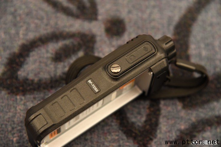 北峰DMR BF-TD511數(shù)字對講機(jī)